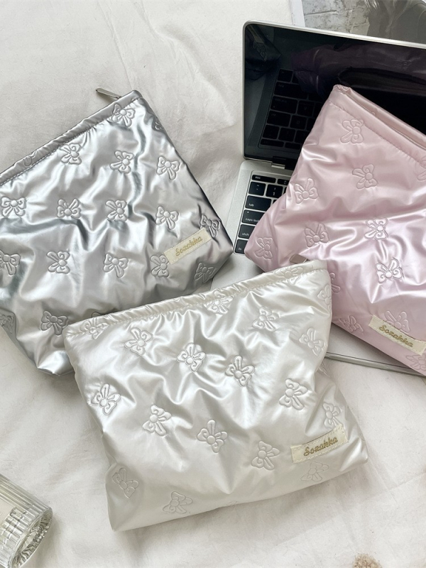 PU quilted srdcová clutch kozmetická taška, geometrický vzor, podšívka poplin, viacúčelové uloženie