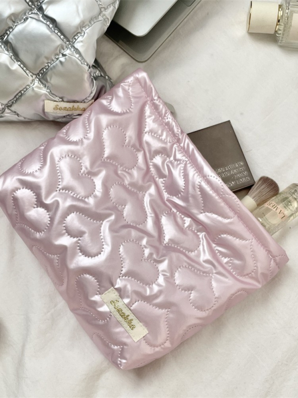 PU quilted srdcová clutch kozmetická taška, geometrický vzor, podšívka poplin, viacúčelové uloženie