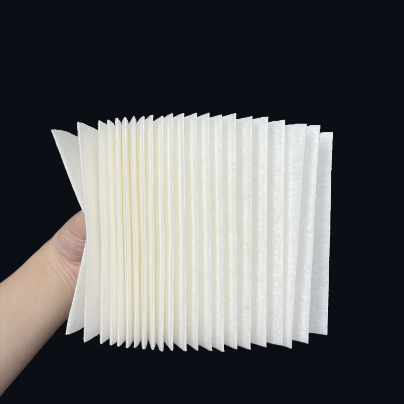 Color Master listy na pranie – zabraňuje miešaniu farieb, proti zafarbeniu a kontrola absorpcie farieb, k dispozícii vo veľkom množstve