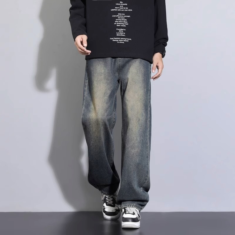 Muške traperice s fleec podstavom, opušten kroj, niska struka, ravne nogavice, zip zatvarač