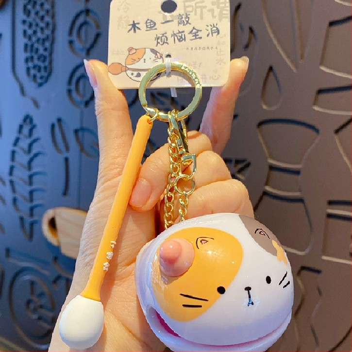 PVC kľúčenka s karikatúrnym štýlom a motívom korytnačky, individuálne balená, vhodná ako darček k svadbám, narodeninám a promóciám.