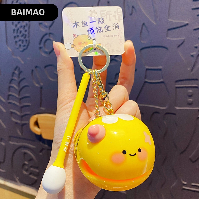 PVC kľúčenka s karikatúrnym štýlom a motívom korytnačky, individuálne balená, vhodná ako darček k svadbám, narodeninám a promóciám.