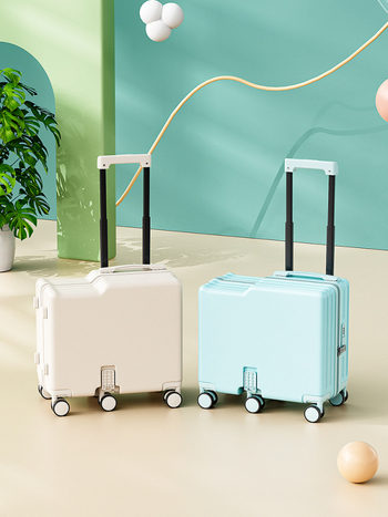 Valiză pentru copii cu funcție de ride-on, din PC, 3 kg, roți omnidirecționale, fermoar, închidere cu combinație