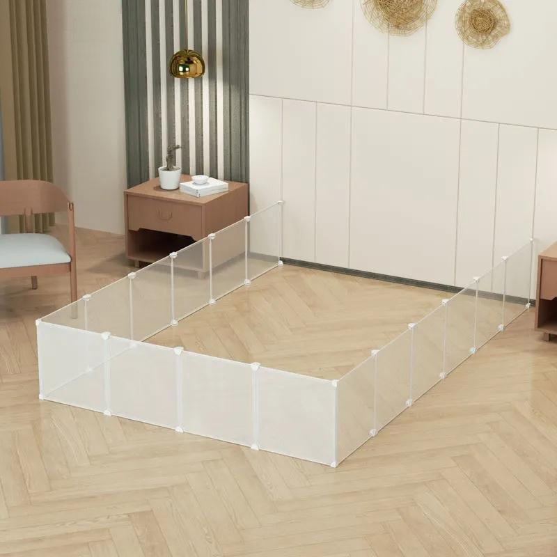 Plastová bariéra pod posteľou pre mačky