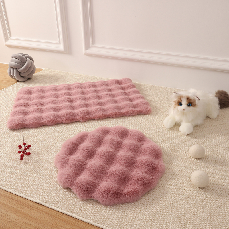 Velúrové hniezdo pre mačky a psy – teplé, protišmykové kruhové lôžko na vnútorné použitie a do auta, na všetky ročné obdobia