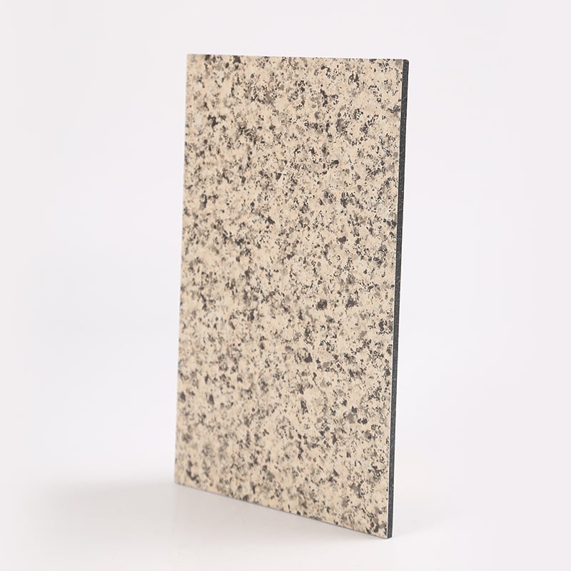 Štvorcový dekoratívny panel na stenu s dreveným vzorom – hliník-plastový panel s PE povrchom, vonkajšie použitie