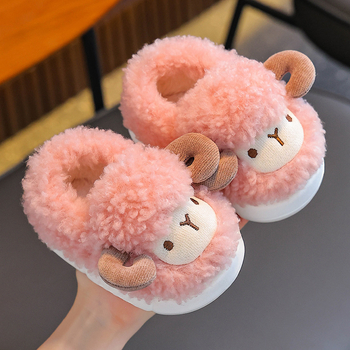 Detské zimné papuče s vzorom zvieraťa – vrchný materiál semiš, fleecová podšívka, EVA podrážka, slip-on dizajn, 1–16 rokov