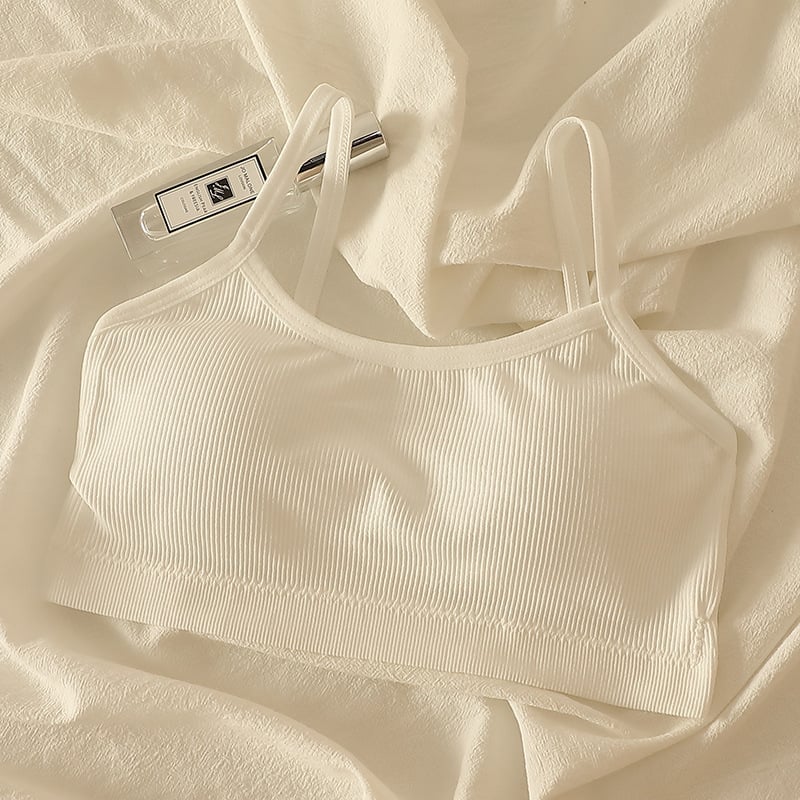 Nylon pánt nélküli melltartó lányoknak, teljes kosár, vékony formázott kosár, légáteresztő, hát formázás, kényelmes; 90–95% nylon.