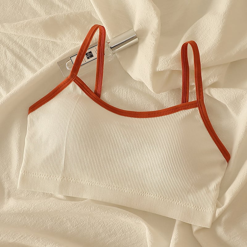 Nylon pánt nélküli melltartó lányoknak, teljes kosár, vékony formázott kosár, légáteresztő, hát formázás, kényelmes; 90–95% nylon.