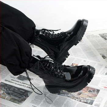 Muške čizme Martin, gornji dio od mikrovlaknaste kože, potplat od gume, bez podstavke, britanski stil