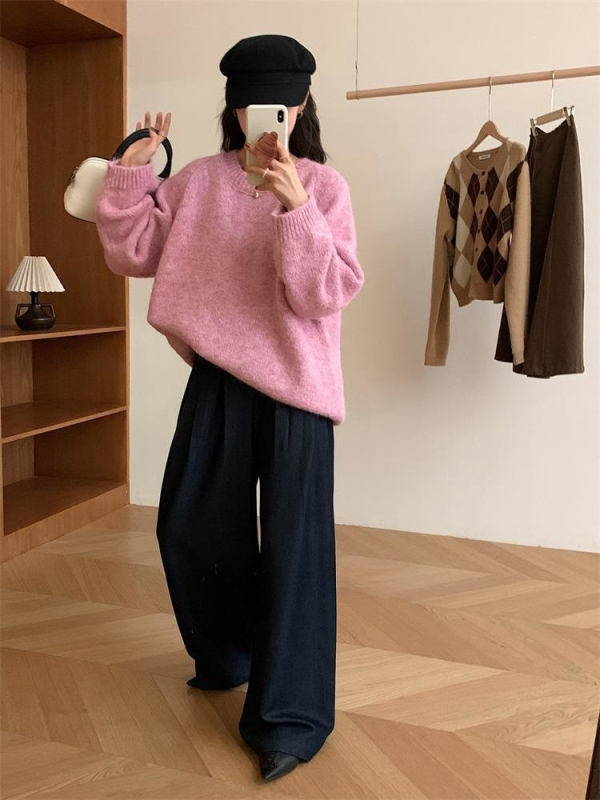 Lõdva lõikega džemper ümmarguse kaelusega, polüesterkiud, paks trikotaaž, pikkade varrukatega