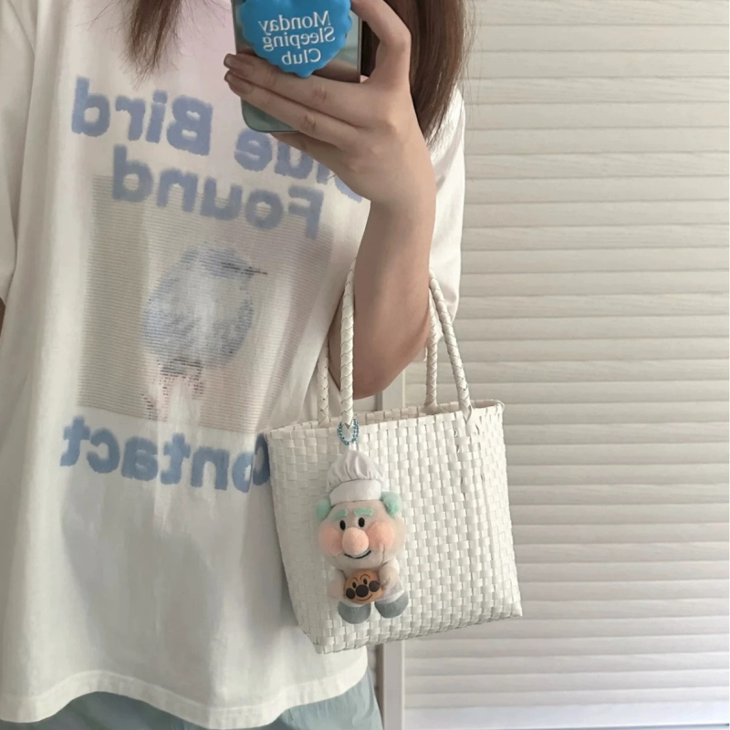 Naiste kott jaapani stiilis; PVC materjal; veekarbi koti stiilis; ovaalne kuju; avamine nööriga