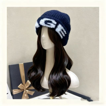 Integrovaná čiapková parochňa s dlhými kučeravými vlasmi, prirodzený štýl, vysokoteplotná hodvábna vlákna, mechanické spracovanie, nefarbená