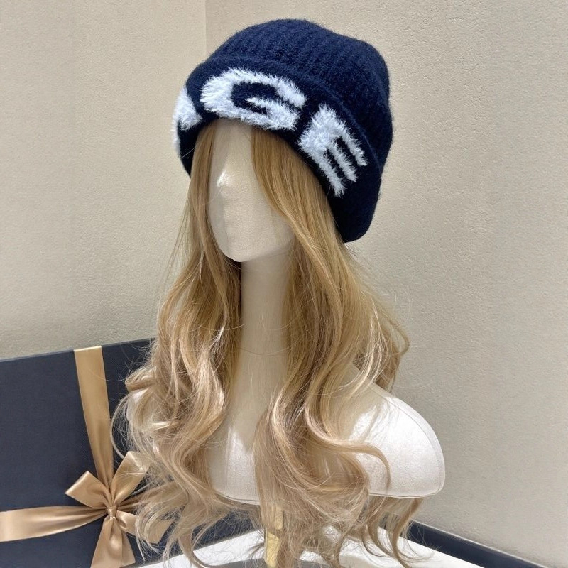 Integrovaná čiapková parochňa s dlhými kučeravými vlasmi, prirodzený štýl, vysokoteplotná hodvábna vlákna, mechanické spracovanie, nefarbená