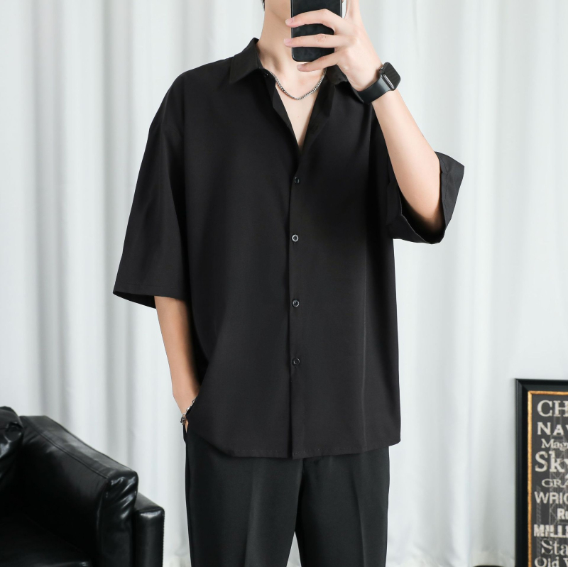 Meeste särk jääsatiinist, pikkade varrukatega, vaba lõige, lapell-kaelus, polüester 94,8%