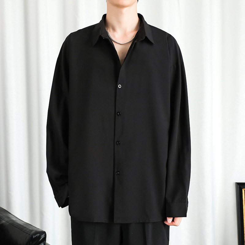 Meeste särk jääsatiinist, pikkade varrukatega, vaba lõige, lapell-kaelus, polüester 94,8%