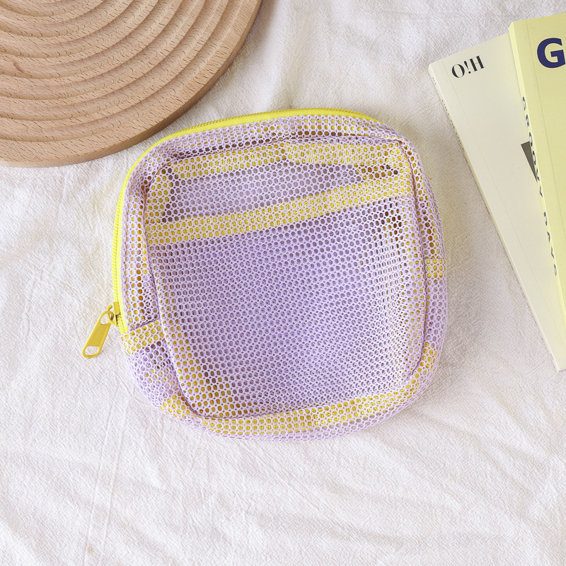 Meigikott nailon- ja polüestrist võrgustruktuuriga, kuubikujulise vormi, mitmekülgne, reisidele ja igapäevaseks kasutamiseks