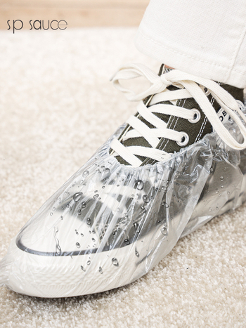 Spsauce Jednorazové návleky na topánky, priehľadné z PE, prachotesné a vodoodolné, vnútorné použitie, 100 kusov