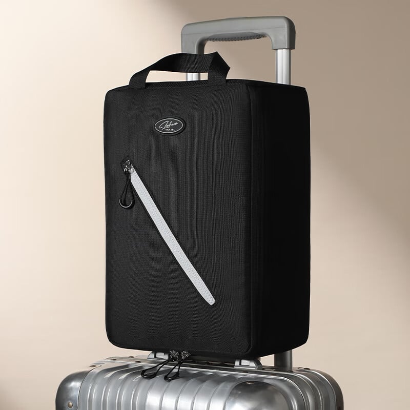 Cestovná taška na uskladnenie topánok – nylon, moderný minimalistický štýl, kód 6975, uvádzaná 2025