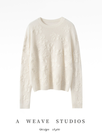 Pulóver z kašmíru (95%+), kvetinová výšivka, okrúhly výstrih, dlhé rukávy, voľný strih