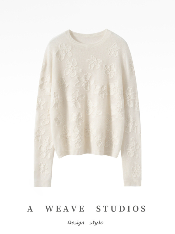 Pulóver z kašmíru (95%+), kvetinová výšivka, okrúhly výstrih, dlhé rukávy, voľný strih