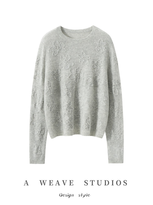 Pulóver z kašmíru (95%+), kvetinová výšivka, okrúhly výstrih, dlhé rukávy, voľný strih