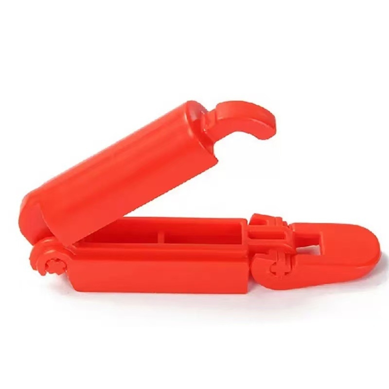 Set príslušenstva k detskému autosedadlu: slnečná clona, protiopotrebná podložka, autokoberček, reflexná nálepka | Značka: Good luck; Materiál: Plast; Pôvod: Ningbo, Zhejiang