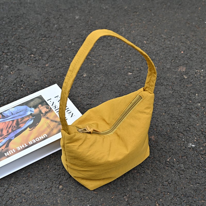 Egyszínű női kézitáska, nagy kapacitású, puha nylon anyagból, minimalist design, alkar- és kézitáska, új modell
