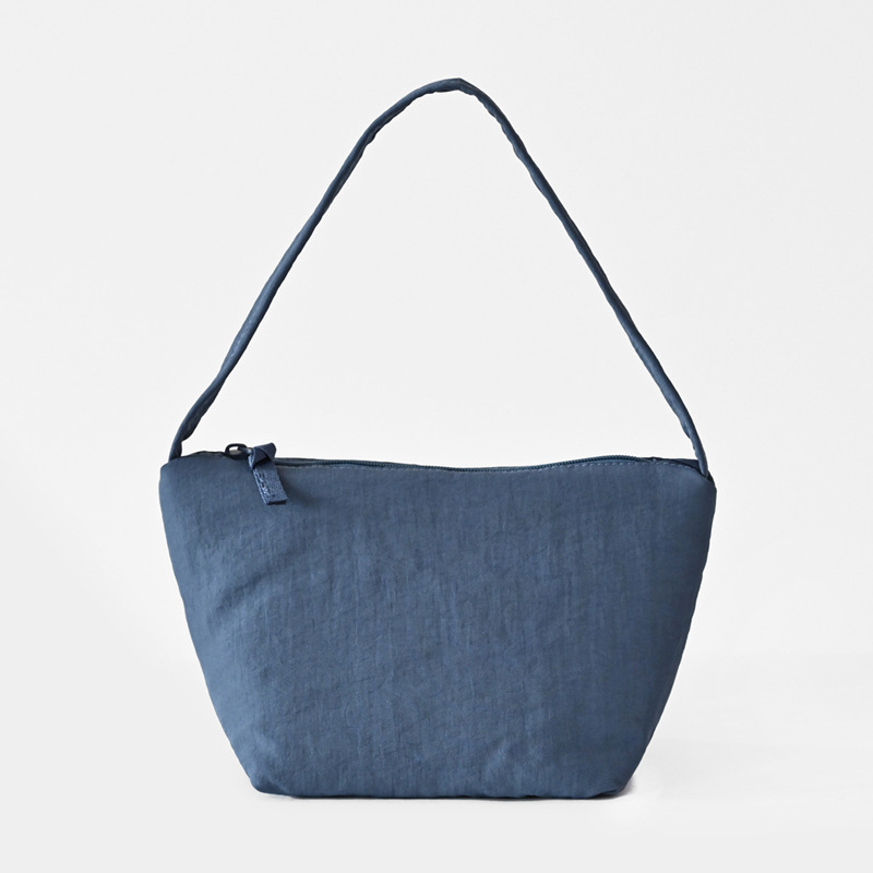Egyszínű női kézitáska, nagy kapacitású, puha nylon anyagból, minimalist design, alkar- és kézitáska, új modell
