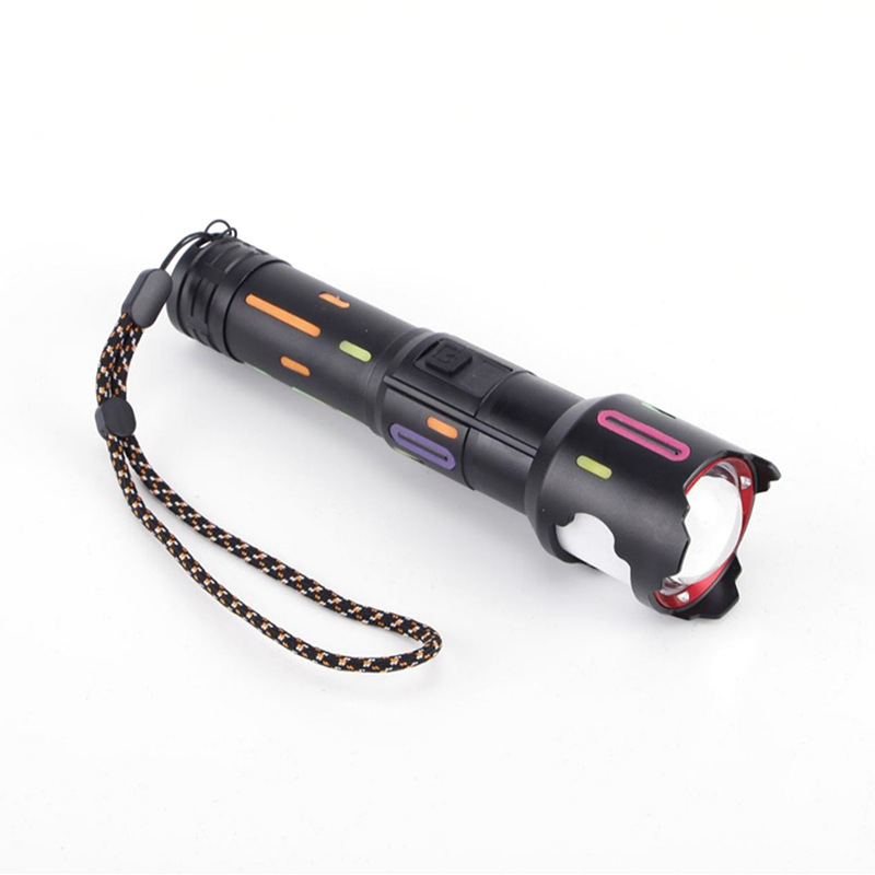 Ručná baterka z hliníkovej zliatiny, LED 15W, 1500 lm, dosah 500 m