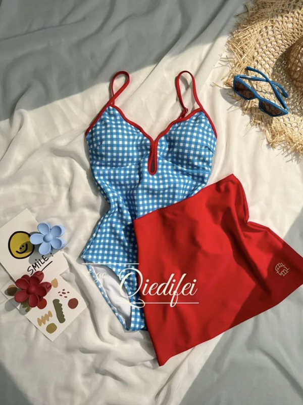 Üheosaline ujumistrikoo võrgustiku mustriga, kõrge vöökoht, avatud selg, rinna padjad