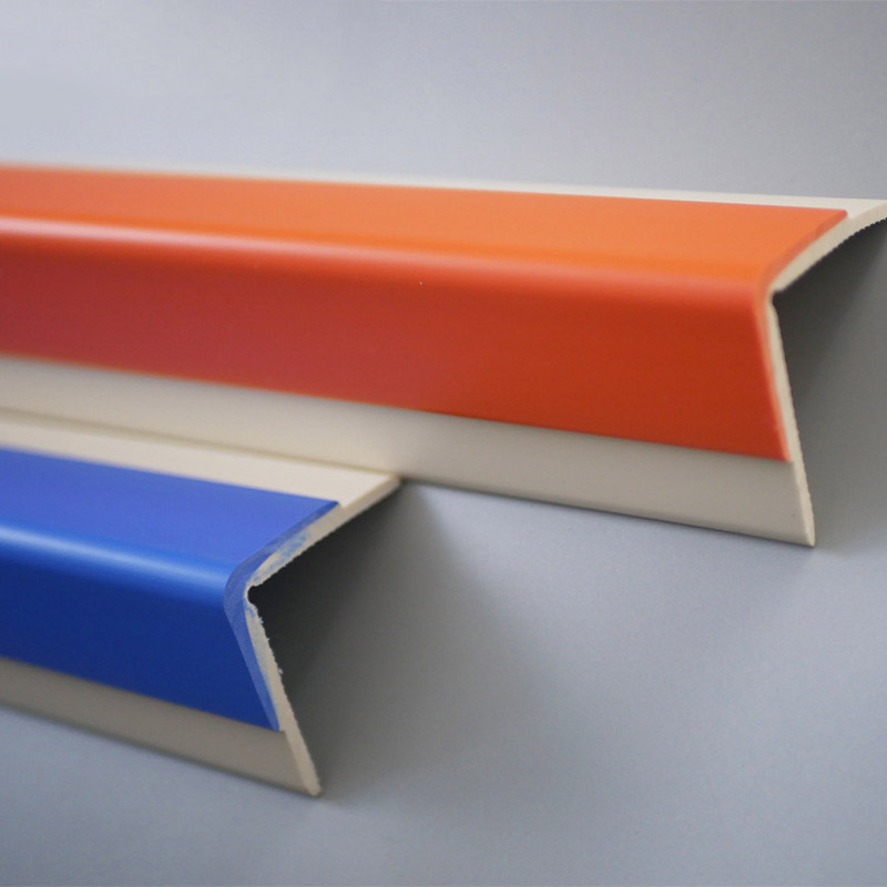 PVC plastový tuhý rohový ochranný profil pre steny, vhodný do domov, nemocníc a škôl