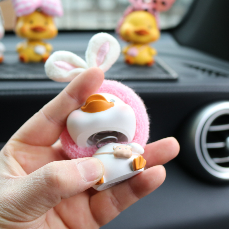 Automobilová vnútorná ozdoba pre centrálnu konzolu, roztomilý kreslený dizajn, model WH43211222