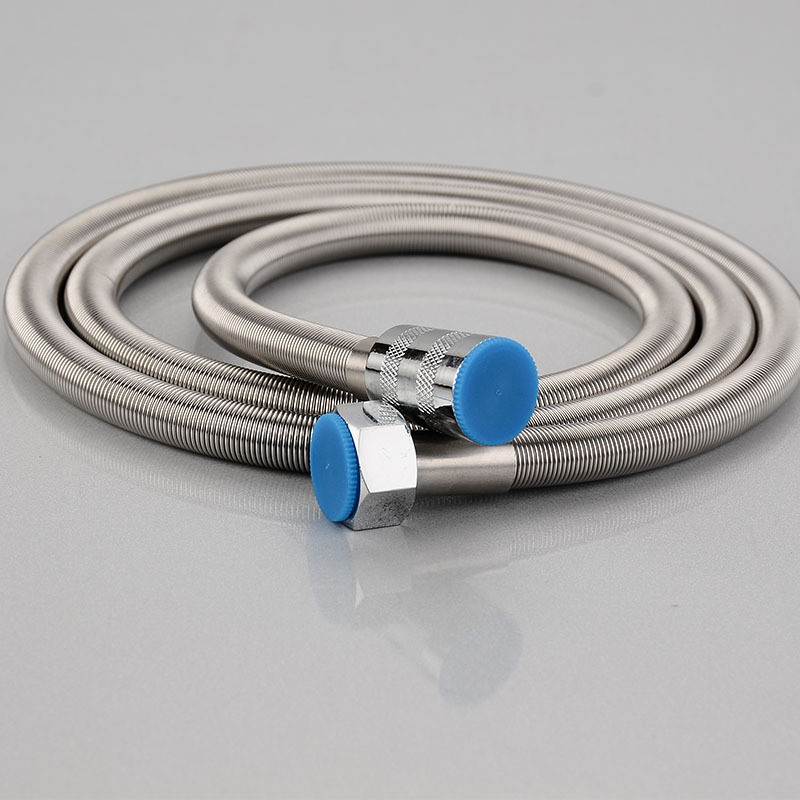 LF702 dušo galvos ir žarnos rinkinys (Modelis: LF702; Medžiaga: plienas; Nominalus slėgis: 1.0; Darbinė temperatūra: 0–80; Prekės ženklas: Lingfa)