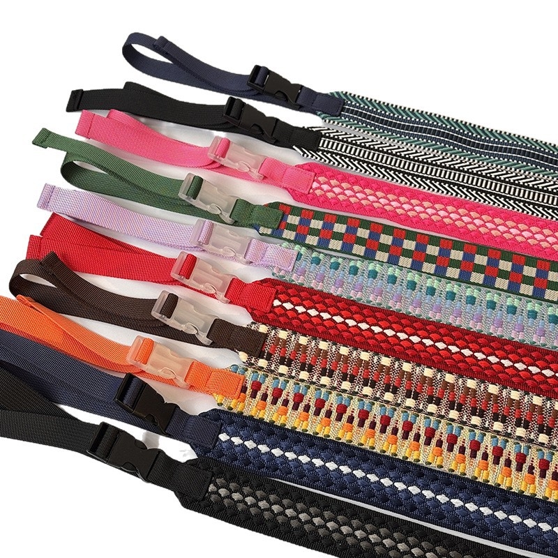 Popruh na tašku/ramenný popruh — polyesterové vlákno, geometrický vzor, mestská jednoduchosť, jar 2025