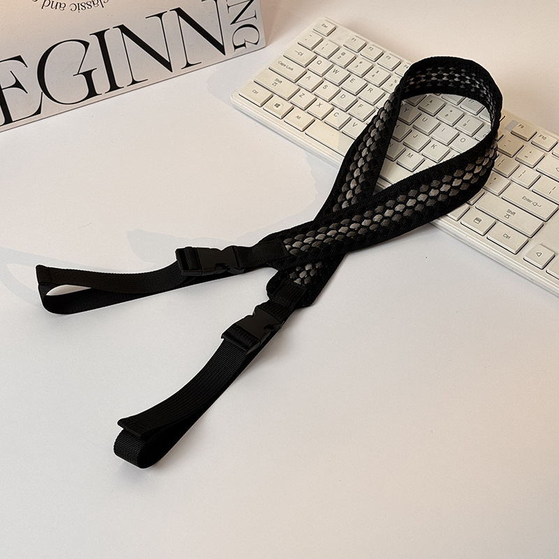 Popruh na tašku/ramenný popruh — polyesterové vlákno, geometrický vzor, mestská jednoduchosť, jar 2025