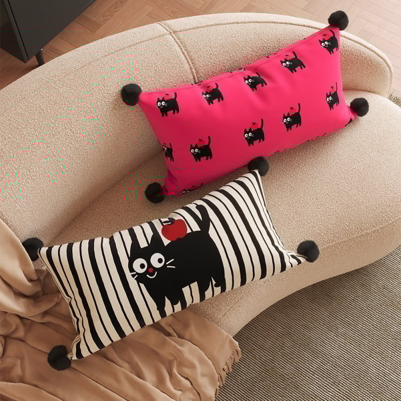 Vankúš objatia s mačacou labkou – dlhý pás, vonkajšia látka polyester, výplň PP bavlna, potlačený vzor, škandinávsky štýl