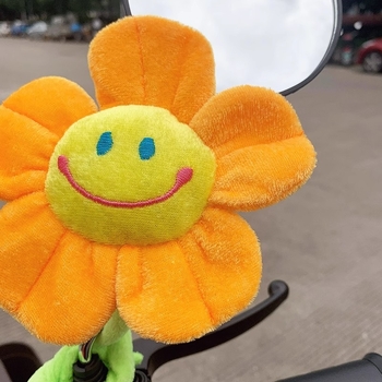 Slnečnicová ozdoba na spätné zrkadlo pre elektrické autá a motocykle so milým úsmevom