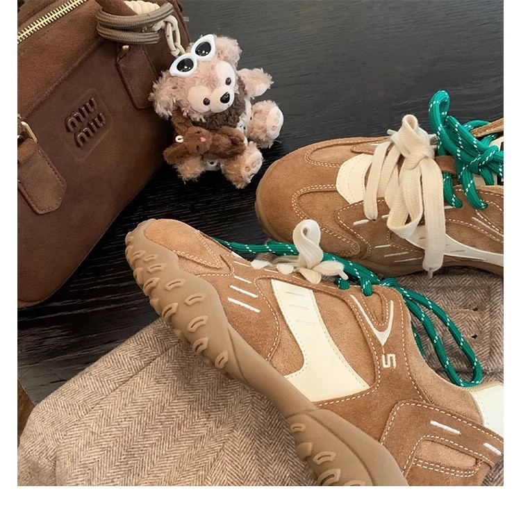 Desun kožne tenisice - Forrest Gump inspirirane, debela potplata za povećanje visine, niski gornji dio, gumena potplat, podstava od svinjske kože, vezanje šnirama