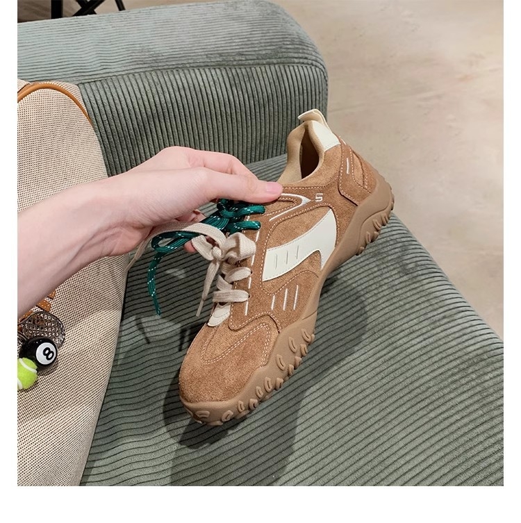 Desun kožne tenisice - Forrest Gump inspirirane, debela potplata za povećanje visine, niski gornji dio, gumena potplat, podstava od svinjske kože, vezanje šnirama