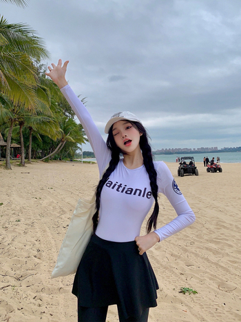 Moterų povandeninio nardymo maudymosi kostiumėlis su sijonėliu ir ilgomis kelnėmis, ilgos rankovės, UV apsauga, bambuso pluoštas, greitai džiūsta, vienos spalvos, visais sezonams