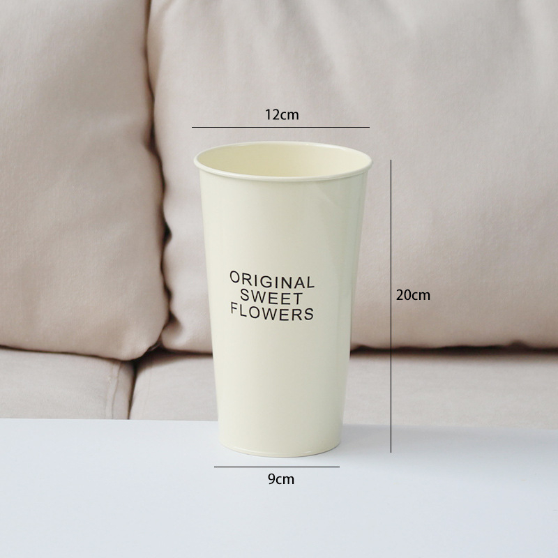 Železný kvetináč – ručne vyrobený, odolný voči korózii, pevný; na stôl, na podlahu a kombinované použitie.