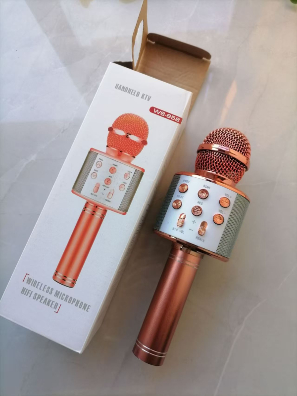 Всичко-в-едно Karaoke микрофон говорител със Bluetooth 5.3, честотен диапазон 20Hz-20kHz, SNR ≥70dB, вградена батерия 500–800 mAh, 3W