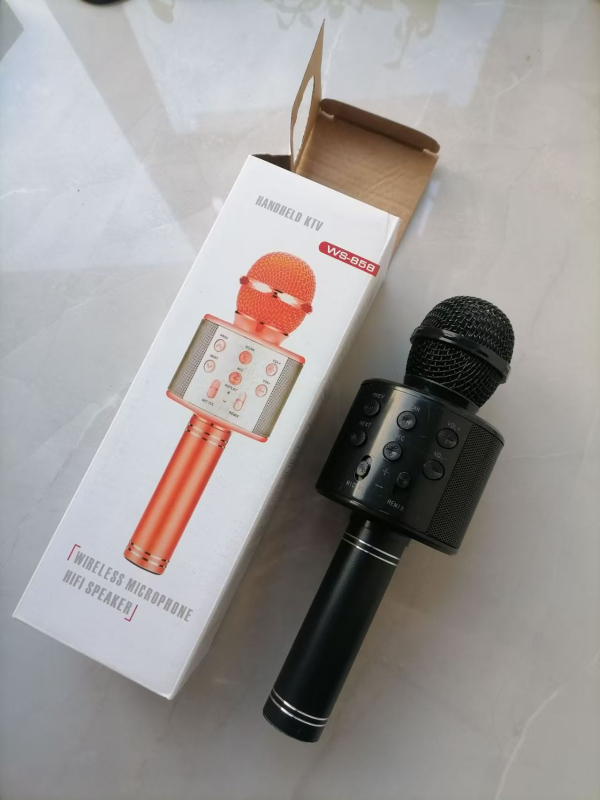 Всичко-в-едно Karaoke микрофон говорител със Bluetooth 5.3, честотен диапазон 20Hz-20kHz, SNR ≥70dB, вградена батерия 500–800 mAh, 3W