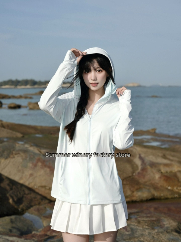 Vonkajšia vetrovka s kapucou — priedušná, rýchloschnúca, UPF50+, nylonová látka