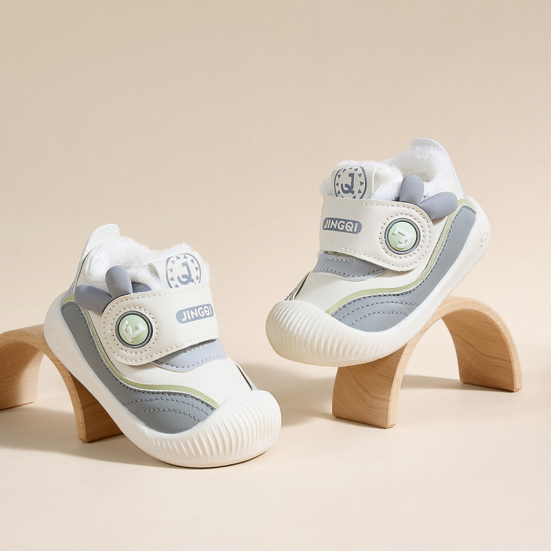 Detské zimné topánky pre batoľatá - Unisex, zapínanie na suchý zips, hrubá výstelka, vrchný materiál mikrovláknová koža, podrážka PVC