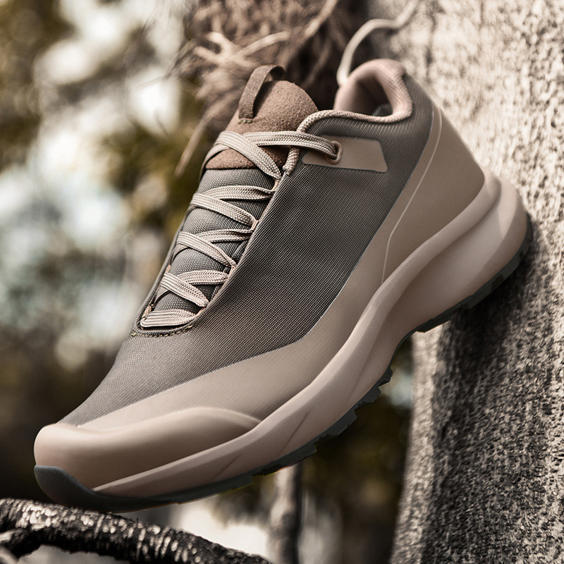 Unisex bežecká obuv do všetkých terénov, nepremokavá a ľahká, vrchná časť z denimu, sieťovaná podšívka, protišmyková podrážka, zapínanie elastickou páskou