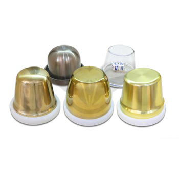 Metāla un akrila konstrukcijas kausa komplekts ar pamatni, modelis YH-6898, apaļo stūru dizains, piemērots šaham un kāršu spēlēm