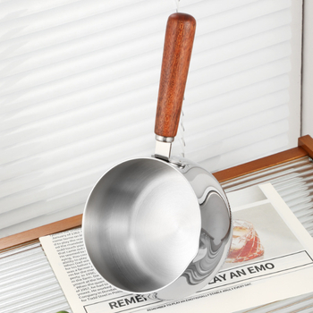 Mliečna kanvica z 304 nerezovej ocele, proti pripáleniu, sklenená pokrievka, viacvrstvové dno, moderný minimalistický štýl