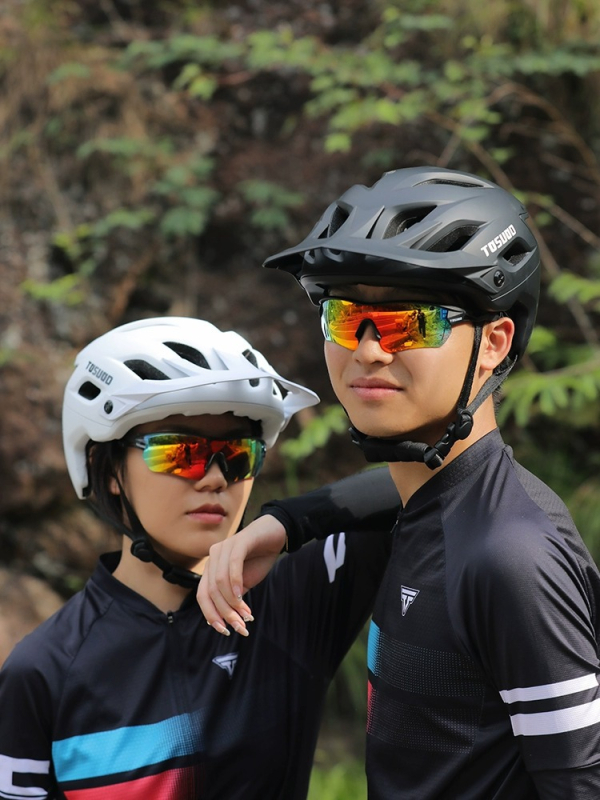 Cyklistické okuliare Tosuod SS-850, polarizované šošovky, PC šošovky + PC rám, kompatibilné s okuliarmi s čelenkou